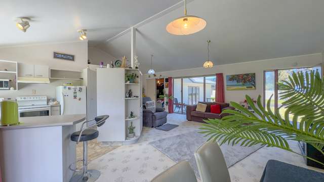 6 Seaview Avenue Te Puru_4