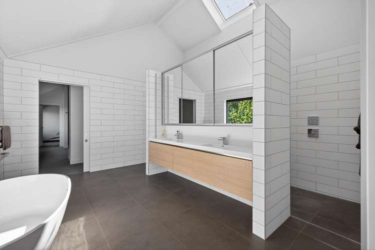 Address withheld Whakamarama_27