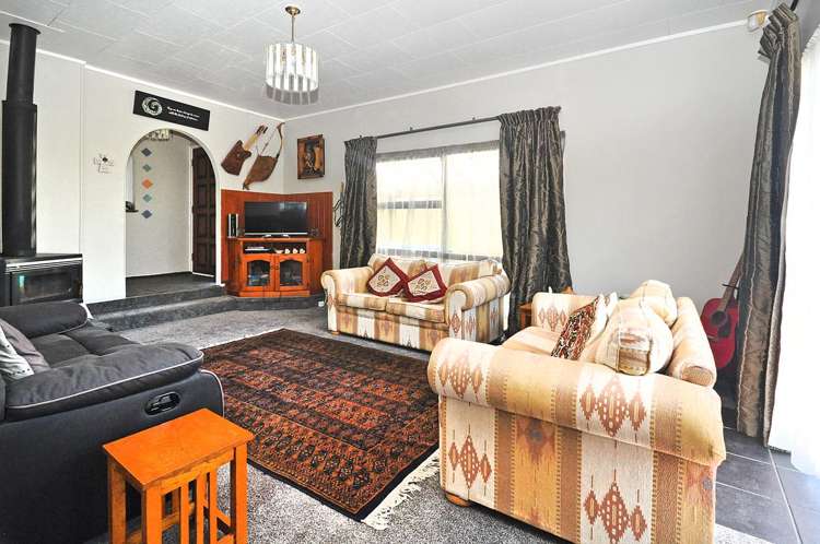 93 Burundi Avenue Clendon Park_6