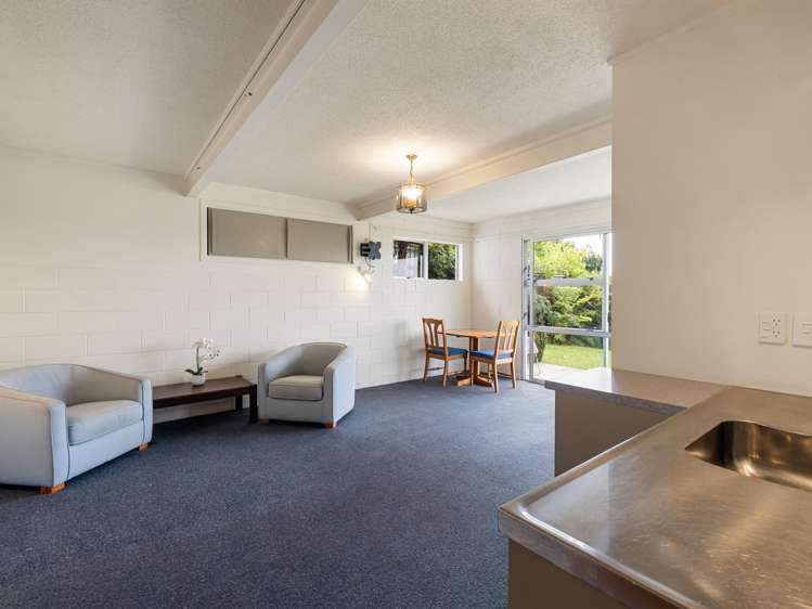 6 Glamis Avenue Dinsdale_17