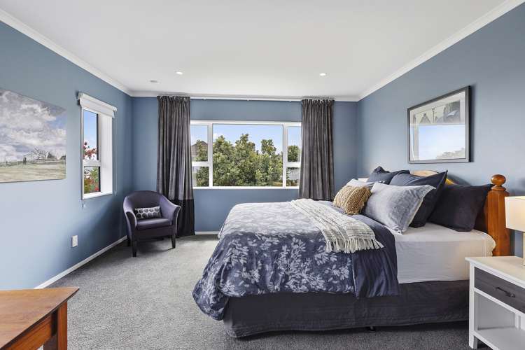 13 De Castro Place Titahi Bay_17