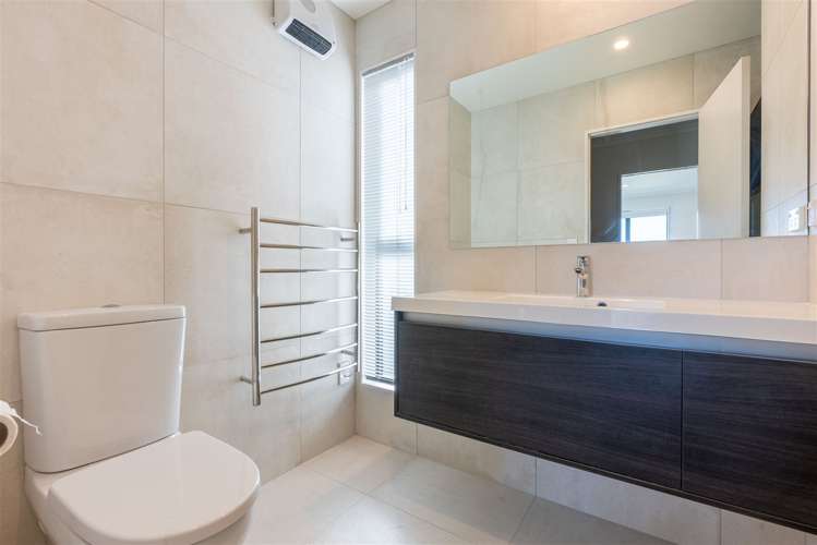 37 Matairangi Avenue Totara Heights_7