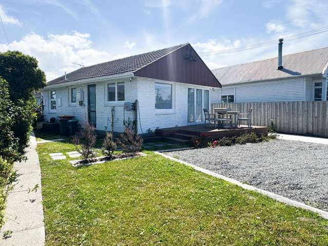 Two Bedroom Home In Central Location!