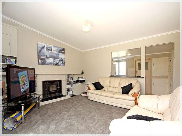 12 Koura Street Tangimoana_1