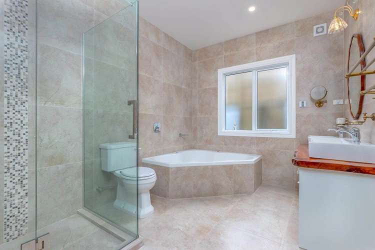 9 Dinning Road Riverhead_8