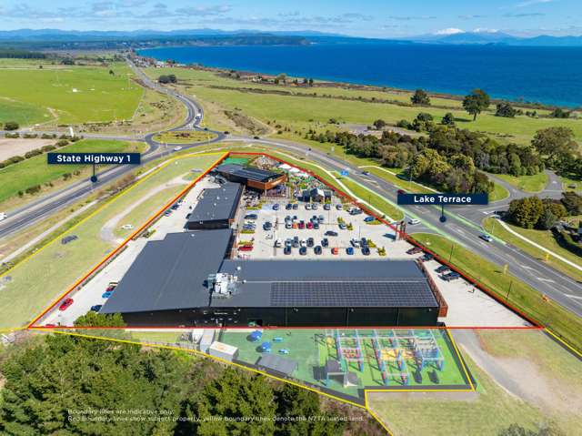 650 Lake Terrace Wharewaka_1