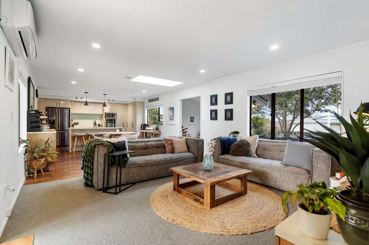 25 Sunningdale Street Wattle Downs_5