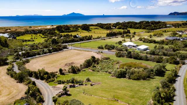 Escape To Coastal Paradise - Waipu Cove