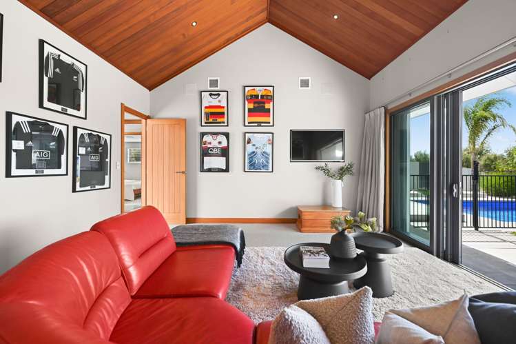 38 Baxter Michael Crescent Cambridge_19