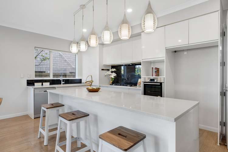 24 Castlederg Drive Flat Bush_7