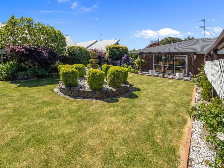 9 Falcon Drive Allenton_21