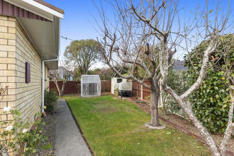 2/11 Blairdon Place Bishopdale_15