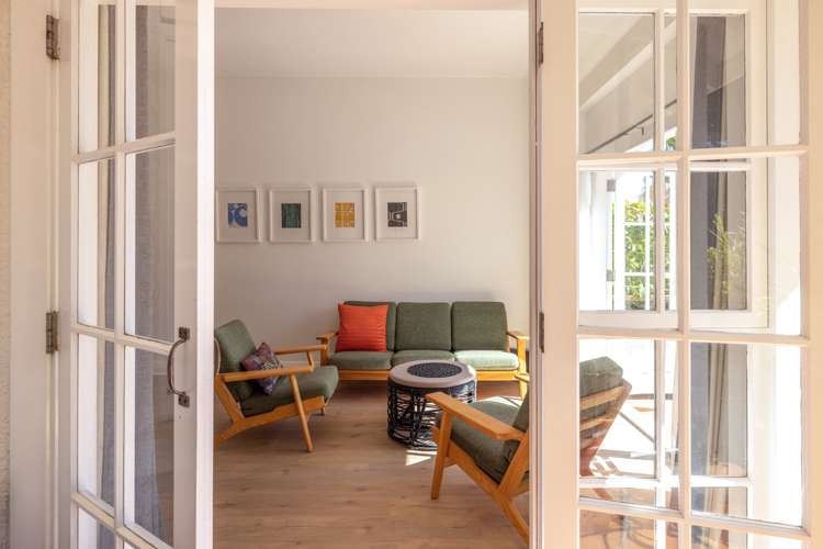 4/23 The Strand Onetangi_6