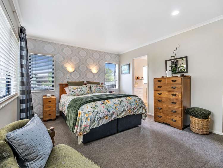 52 Paul Street Pukehangi_12