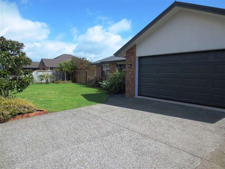 69 Cholmondeley Crescent Whitianga_18