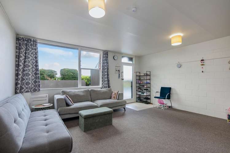 1-7/63E Owairaka Avenue Mount Albert_16