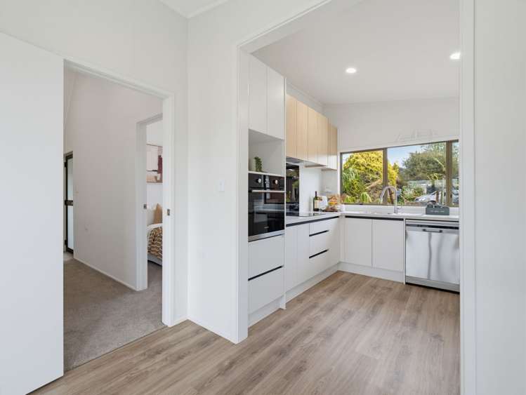 22 Alastair Avenue_3