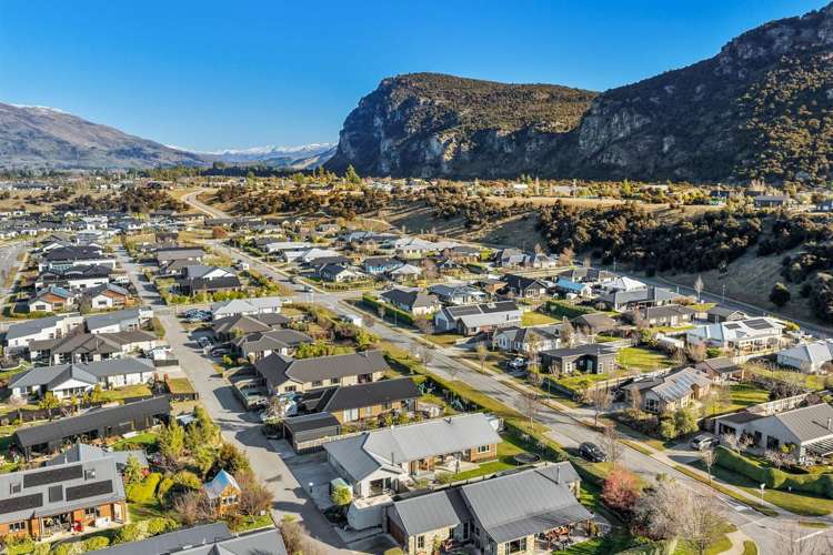 4 Warbler Lane Albert Town_23