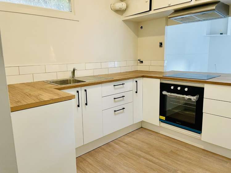 3/80 Shakespeare Road 10780_2