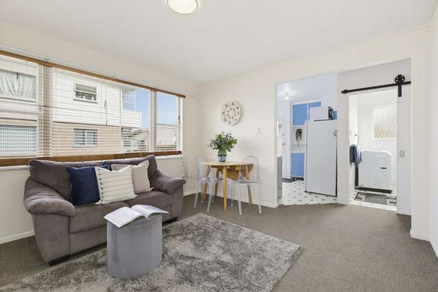 4/56 Brussels Street Miramar_2