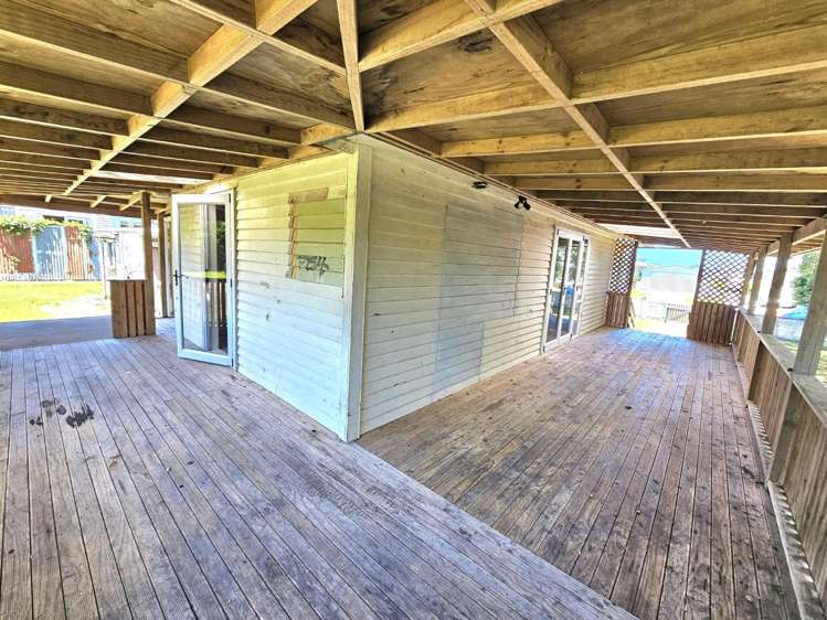 8 Hutchins Street 10858_16