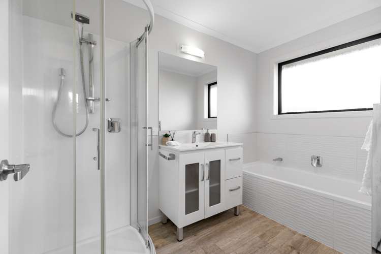 21 Livingstone Drive Papamoa_25