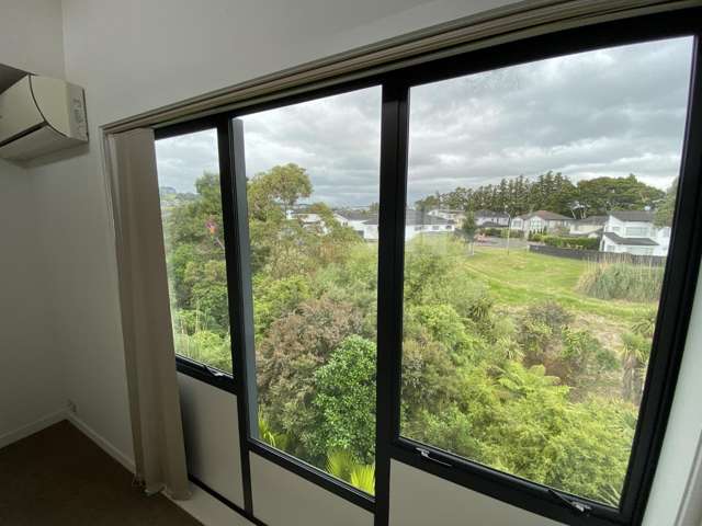 80 Norwood Drive 10673_2
