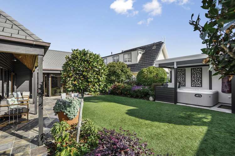 81 Queens Grove Hutt Central_35