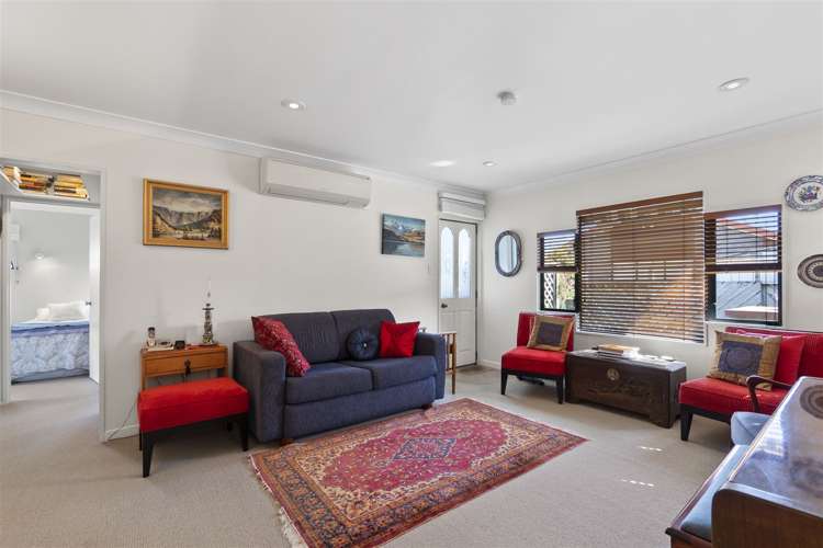 51 Splitt Avenue Glenview_8