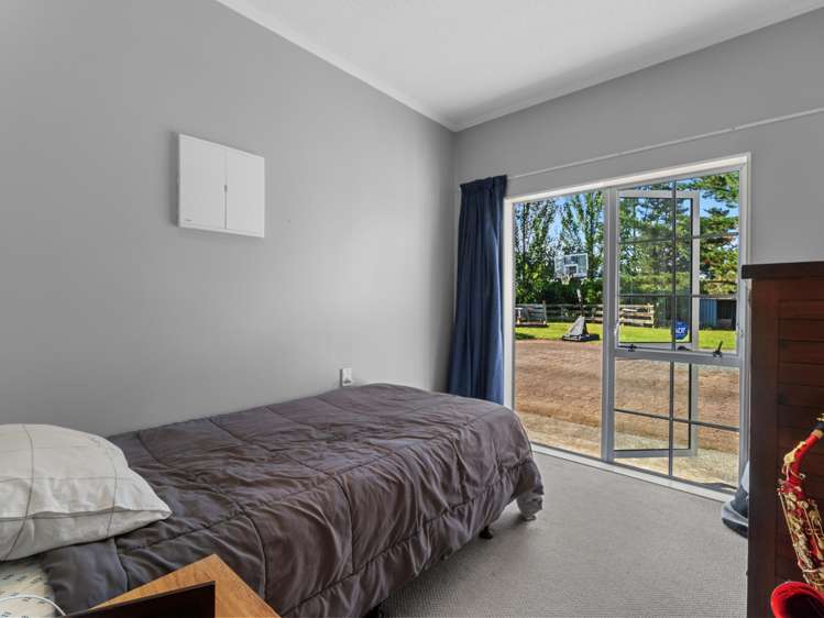 10 Oakshott Road Ngahinapouri_13