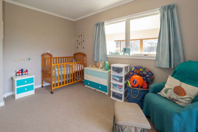 207 Middle Road Allenton_15