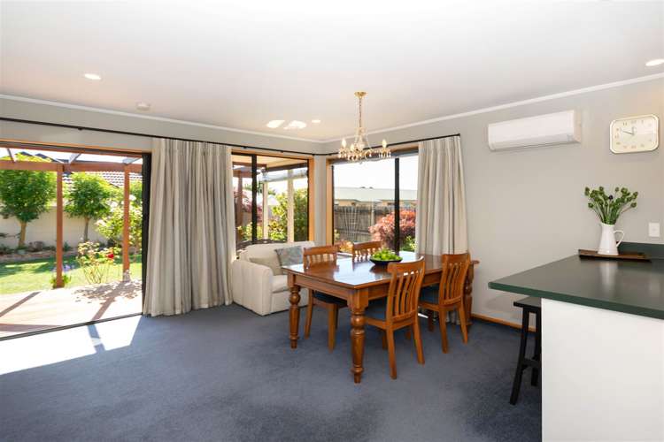 20 Karina Crescent Redwoodtown_5