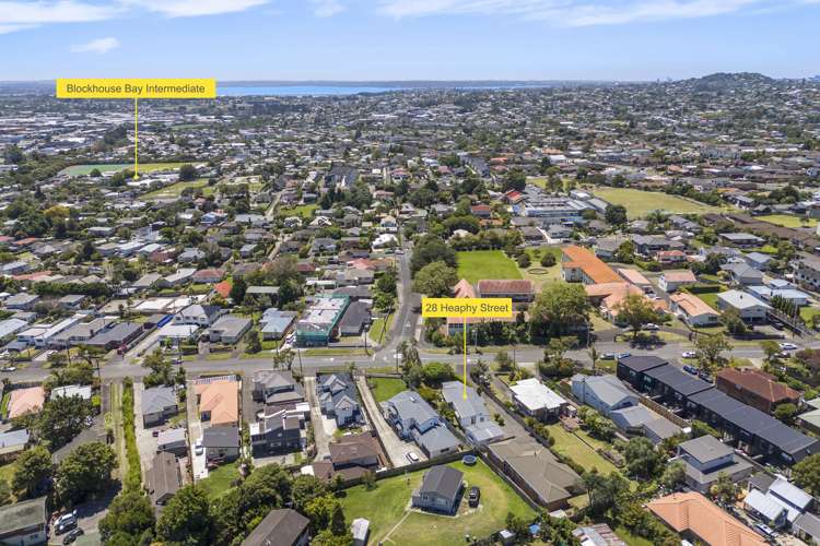 28 Heaphy Street Blockhouse Bay_22