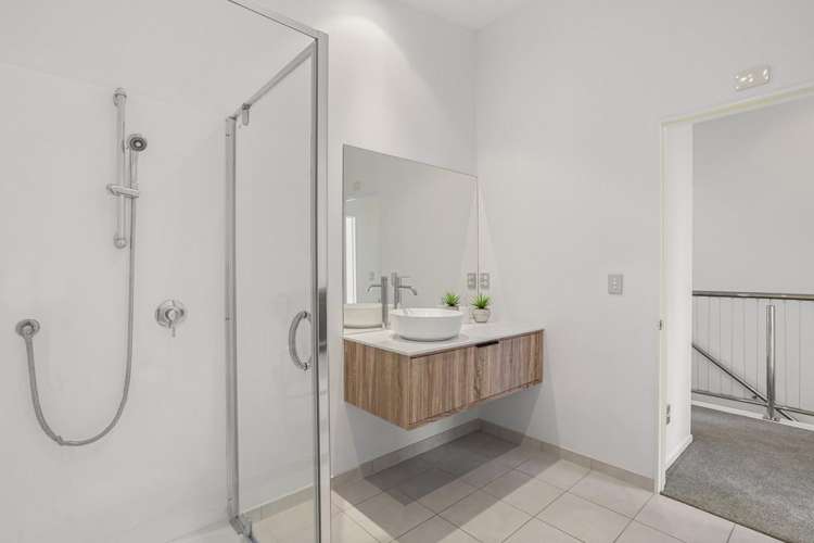 20/40 Scarlet Oak Drive Schnapper Rock_17