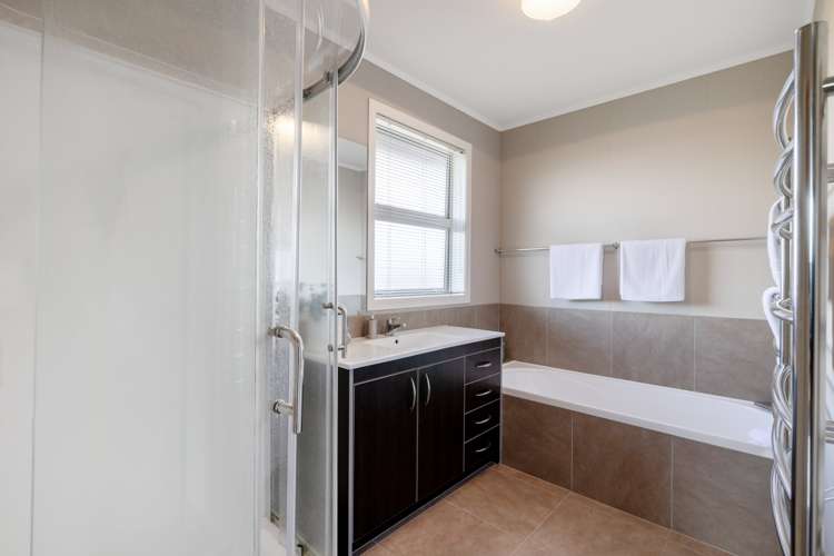 15 Warwick Place Brookfield_14