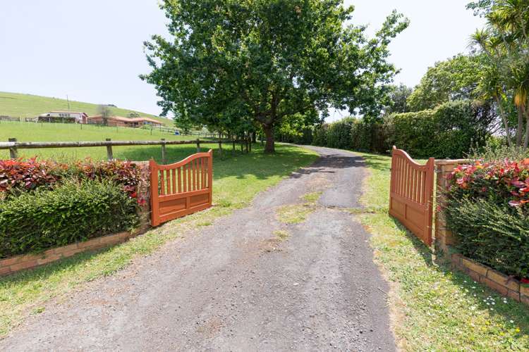 698 Highway 22 Pukekawa_0