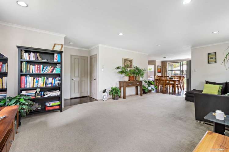 1 Zabeel Crescent Takanini_6