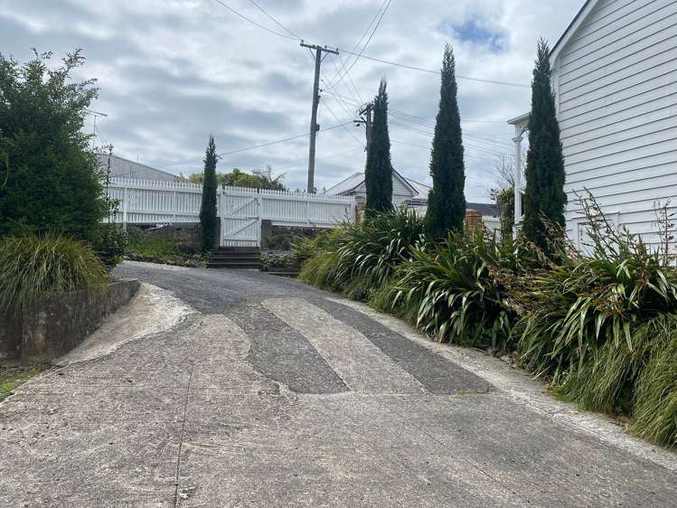16 Raleigh Street Mount Eden_1