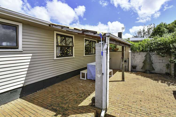 17 Matapouri Road Mangere Bridge_16