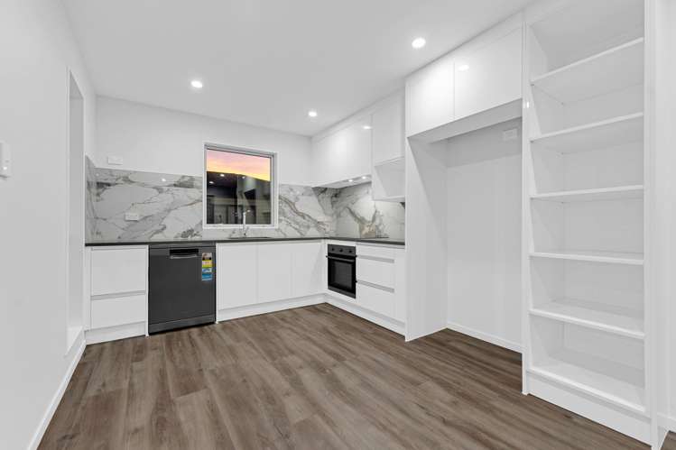 8 Reeves Avenue Papatoetoe_21