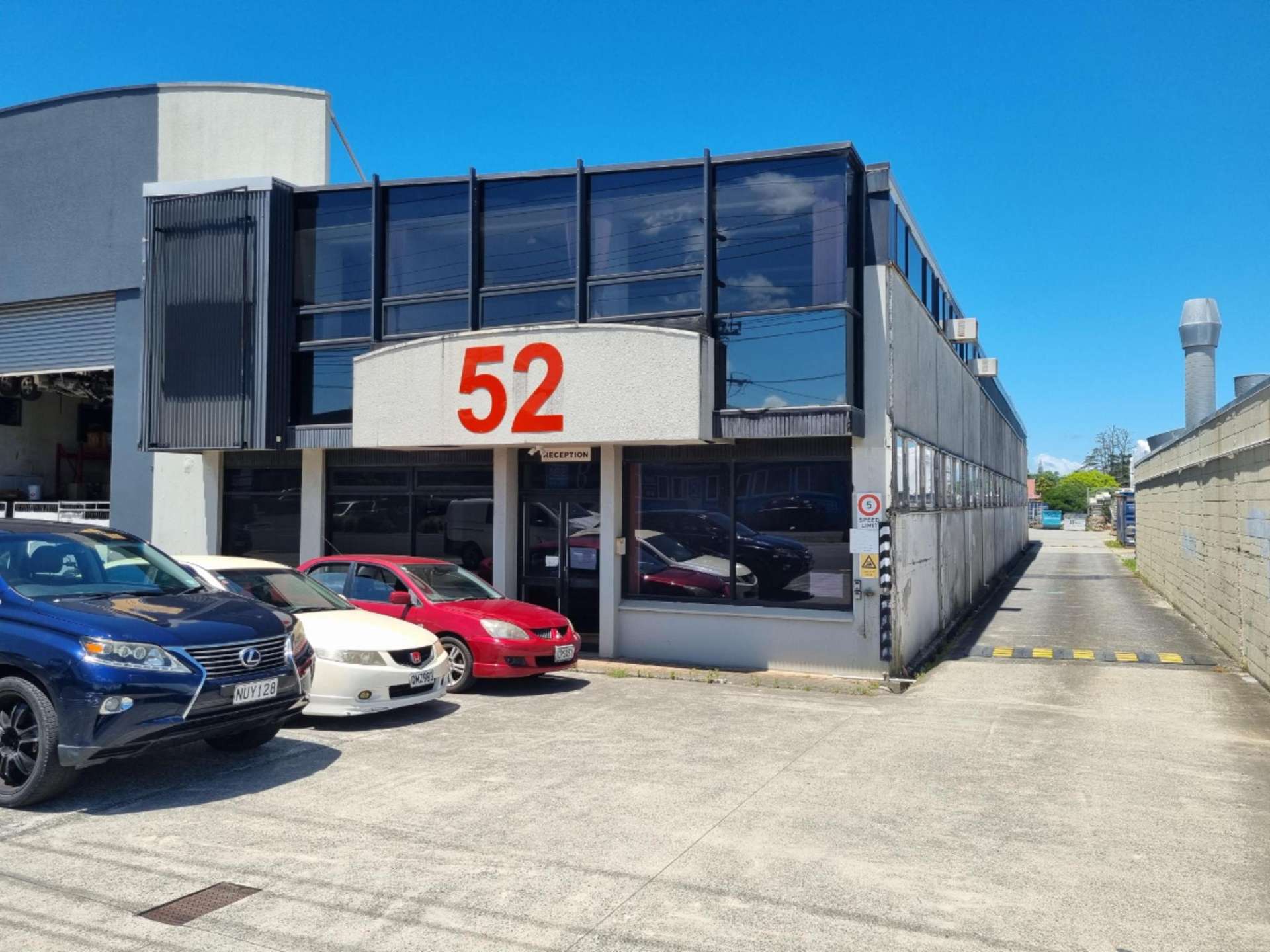 52 Porana Road Wairau Valley_0