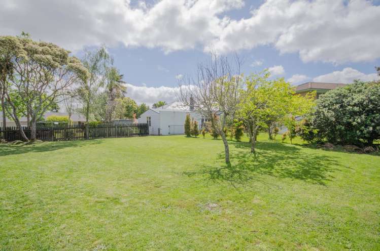 7 Miltonia Avenue Te Atatu South_17