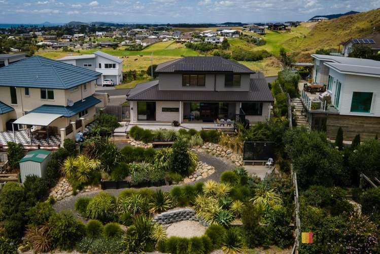 44 Mayor View Terrace Waihi Beach_17