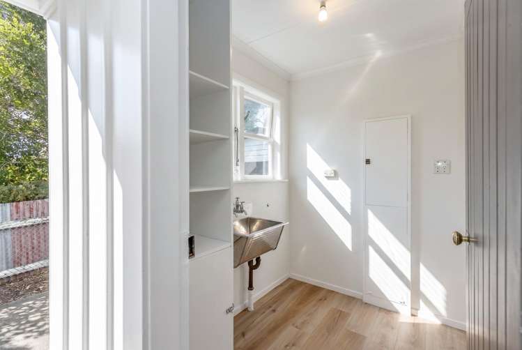 97 Broadway Carterton_10