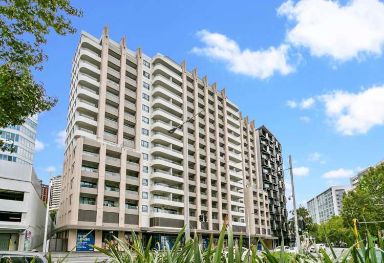 502/41 Beach Road City Centre_20