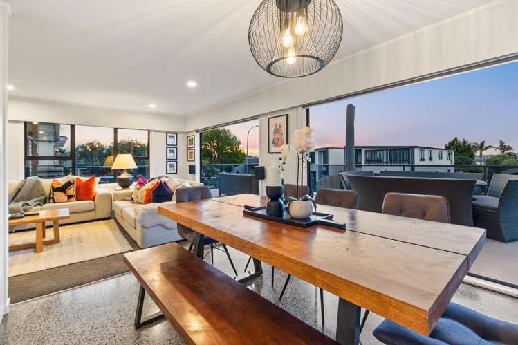 16 Clyside Avenue Half Moon Bay_11