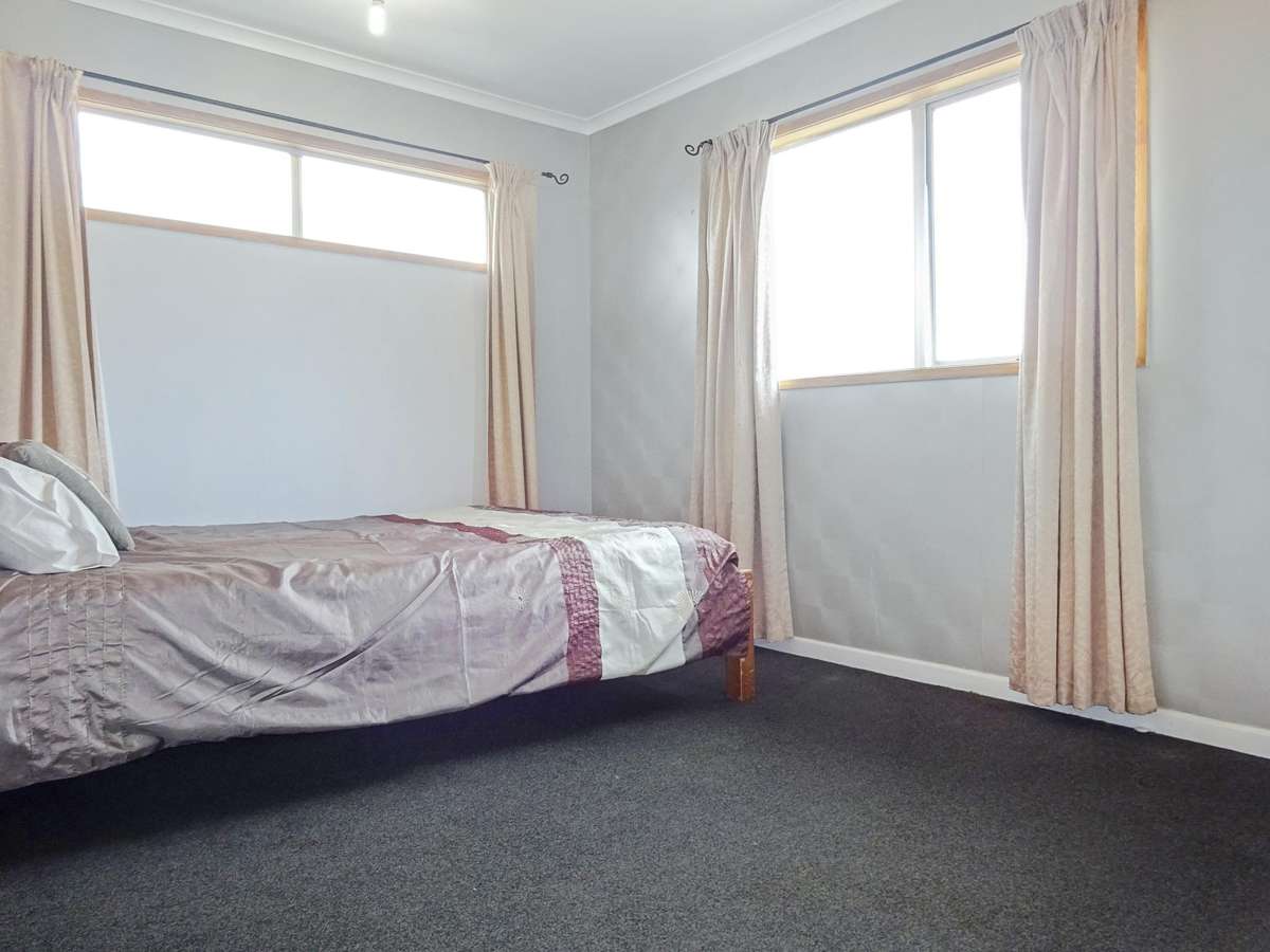 40 Himatangi Street_5