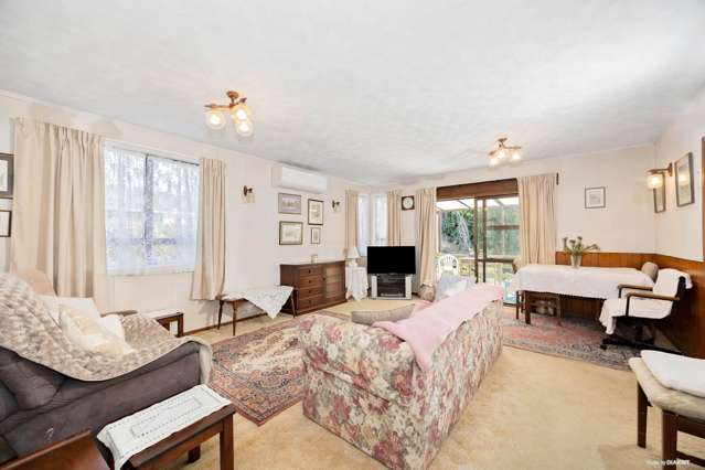 16 Enderby Drive Te Atatu Peninsula_1