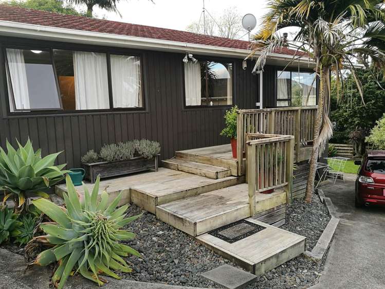 24 Nutsey Avenue Northcote_8