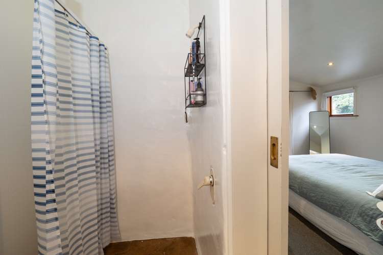 7 Reid Crescent Allenton_13